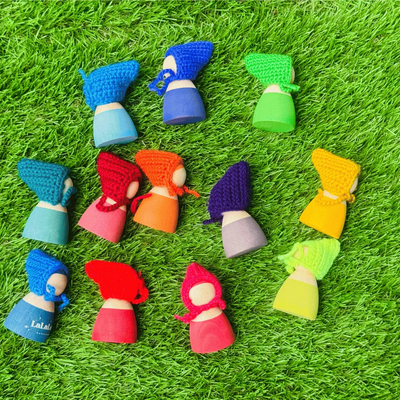 12-wooden-peg-dolls-with-knitted-hats-lalalull-australia2