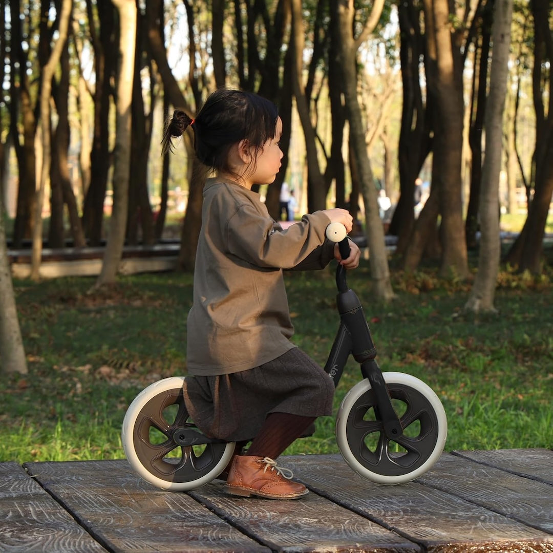 trainer-balance-bike-with-footrest-black